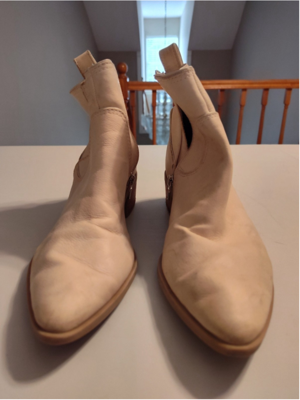 Dolce Vita Brazilian leather women's ankle boots bone color SZ 8.5 - Picture 2 of 16
